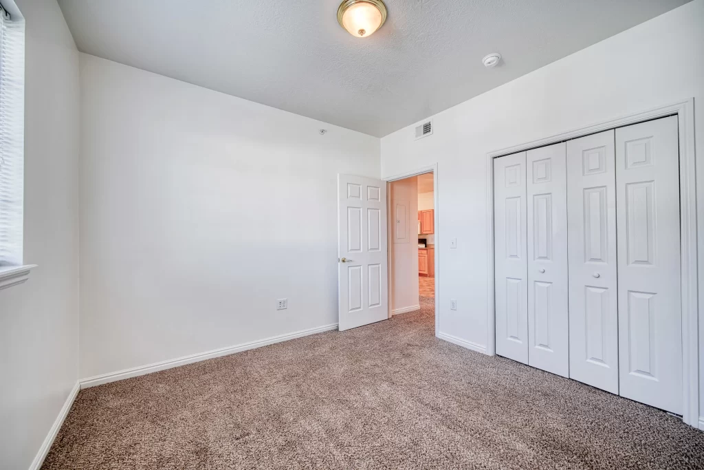 Stonebrook Apartments Rexburg Bedroom